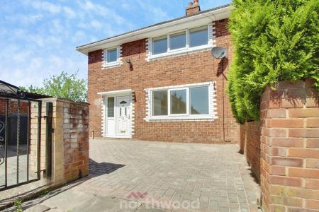 3 bedroom Semi-detached house to let in Haynes Grove, Thorne, DN8