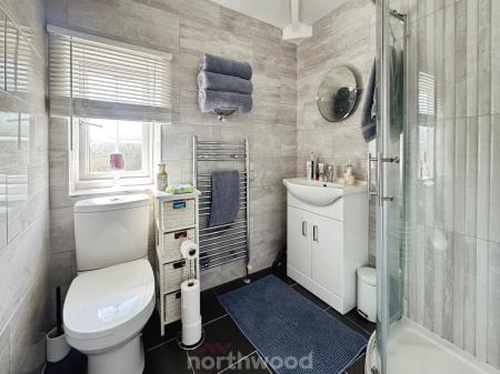 3 bedroom Semi-detached house for sale in Alexandra Road, Moorends, Doncaster, DN8