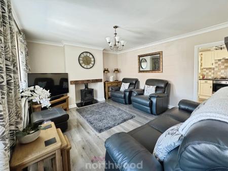 3 bedroom Semi-detached house for sale in Alexandra Road, Moorends, Doncaster, DN8