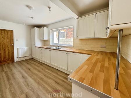 4 bedroom Terraced House to let in Fountayne Street, Goole, DN14