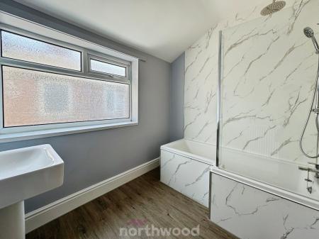 4 bedroom Terraced House to let in Fountayne Street, Goole, DN14
