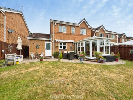 3 bedroom Detached house for sale in Union Road, Thorne, Doncaster, DN8