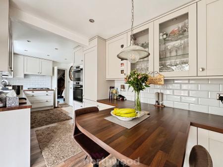 3 bedroom Detached house for sale in Union Road, Thorne, Doncaster, DN8