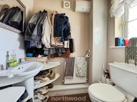 3 bedroom Detached house for sale in Union Road, Thorne, Doncaster, DN8
