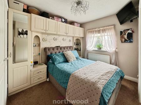 3 bedroom Detached house for sale in Union Road, Thorne, Doncaster, DN8