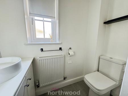 4 bedroom Terraced House for sale in Wharf Crescent, Thorne, Doncaster, DN8