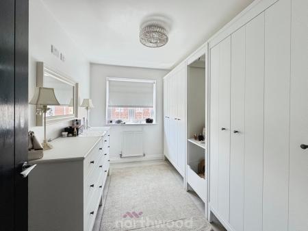 4 bedroom Terraced House for sale in Wharf Crescent, Thorne, Doncaster, DN8