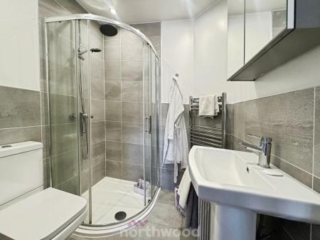 4 bedroom Terraced House for sale in Wharf Crescent, Thorne, Doncaster, DN8