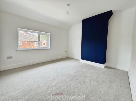 3 bedroom Semi-detached house for sale in Grange Grove, Moorends, Doncaster, DN8