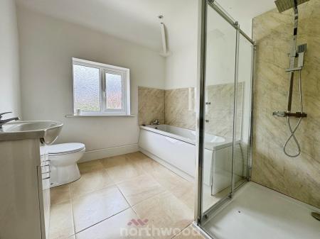 3 bedroom Semi-detached house for sale in Grange Grove, Moorends, Doncaster, DN8