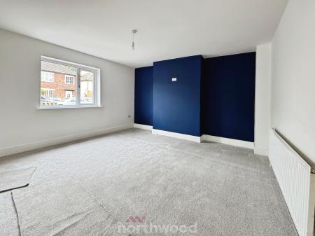 3 bedroom Semi-detached house for sale in Grange Grove, Moorends, Doncaster, DN8