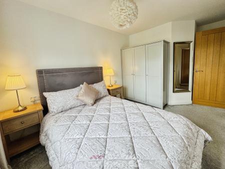 5 bedroom Link detached house for sale in Wharf Crescent, Thorne, Doncaster, DN8