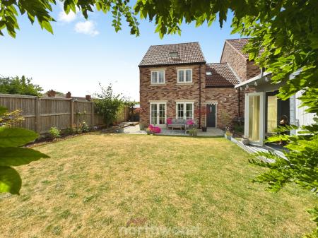 5 bedroom Link detached house for sale in Wharf Crescent, Thorne, Doncaster, DN8