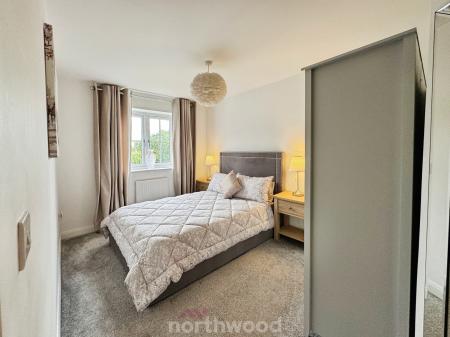 5 bedroom Link detached house for sale in Wharf Crescent, Thorne, Doncaster, DN8