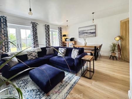 5 bedroom Link detached house for sale in Wharf Crescent, Thorne, Doncaster, DN8