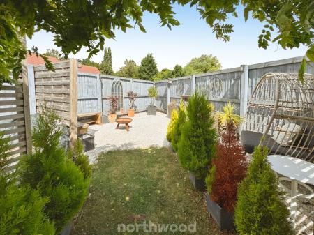 5 bedroom Link detached house for sale in Wharf Crescent, Thorne, Doncaster, DN8