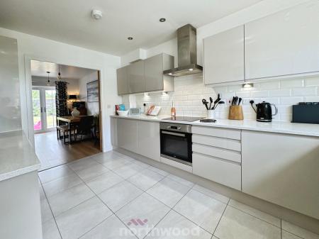 5 bedroom Link detached house for sale in Wharf Crescent, Thorne, Doncaster, DN8