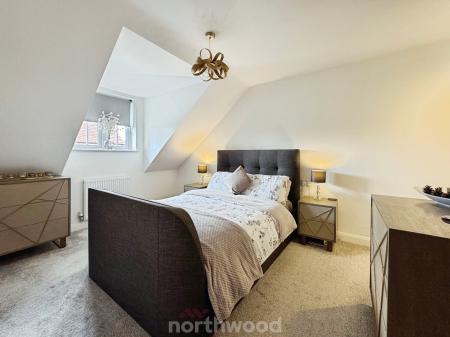 5 bedroom Link detached house for sale in Wharf Crescent, Thorne, Doncaster, DN8