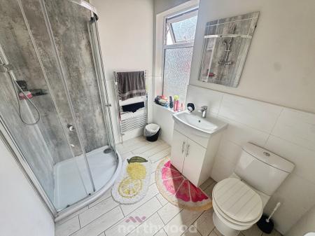 1 bedroom House share to let in North Eastern Road, Thorne, Doncaster, DN8