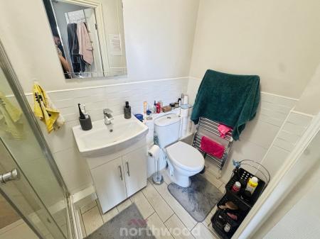 1 bedroom House share to let in North Eastern Road, Thorne, Doncaster, DN8