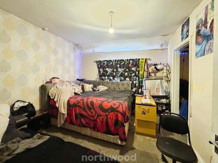 3 bedroom End of terrace house for sale in South Road, Moorends, Doncaster, DN8