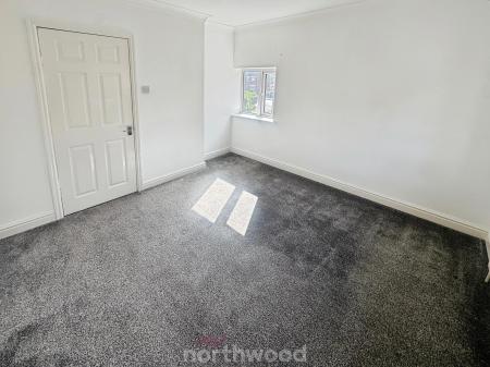 3 bedroom Terraced House to let in South Road, Moorends, Doncaster, DN8
