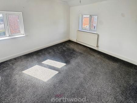 3 bedroom Terraced House to let in South Road, Moorends, Doncaster, DN8