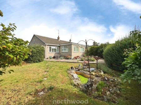 3 bedroom Semi-detached bungalow for sale in Park Crescent, Thorne, Doncaster, DN8