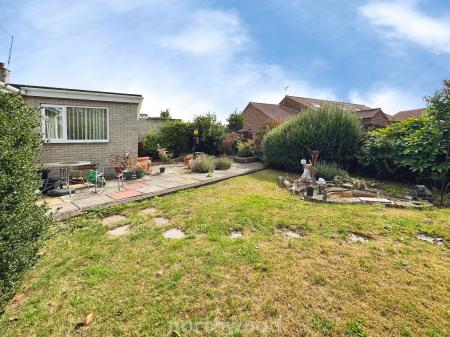 3 bedroom Semi-detached bungalow for sale in Park Crescent, Thorne, Doncaster, DN8