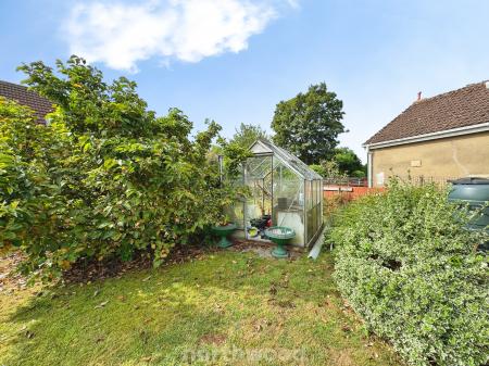3 bedroom Semi-detached bungalow for sale in Park Crescent, Thorne, Doncaster, DN8