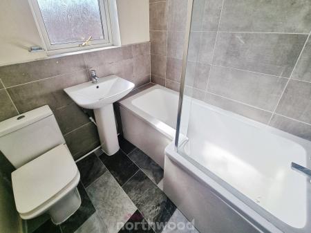 3 bedroom Terraced House to let in St Catherines Avenue, Balby, Doncaster, DN4