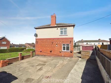 3 bedroom Semi-detached house for sale in Ellison Street, Thorne, Doncaster, DN8