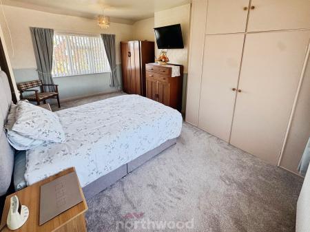 3 bedroom Semi-detached house for sale in Ellison Street, Thorne, Doncaster, DN8