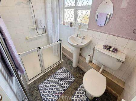 3 bedroom Semi-detached house for sale in Ellison Street, Thorne, Doncaster, DN8