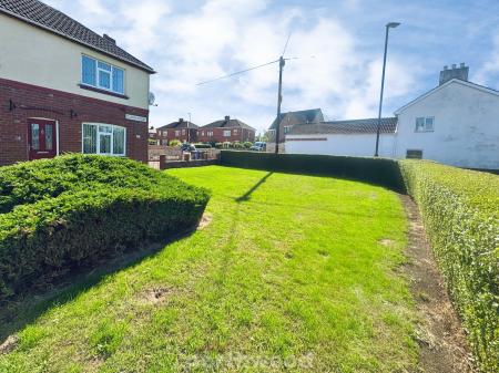 3 bedroom Semi-detached house for sale in Ellison Street, Thorne, Doncaster, DN8