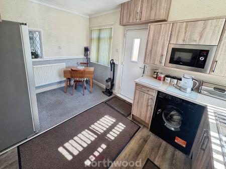 3 bedroom Semi-detached house for sale in Ellison Street, Thorne, Doncaster, DN8