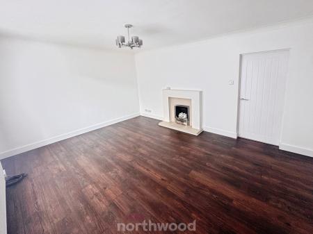 3 bedroom End of terrace house to let in Haynes Road, Thorne, Doncaster, DN8