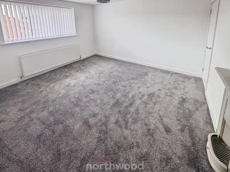 3 bedroom End of terrace house to let in Haynes Road, Thorne, Doncaster, DN8