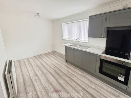 3 bedroom End of terrace house to let in Haynes Road, Thorne, Doncaster, DN8