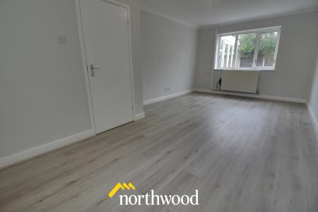 2 bedroom Semi-detached house to let in Pinfold Lane, Thorne, Doncaster, DN8