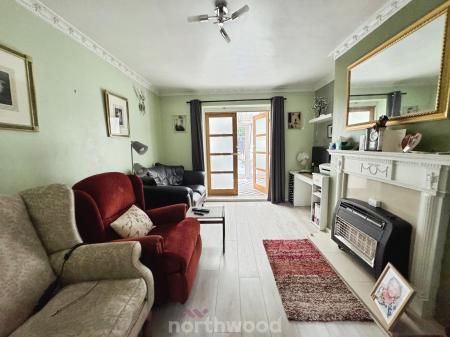 3 bedroom Semi-detached house for sale in Haig Road, Moorends, Doncaster, DN8