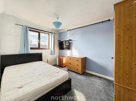 3 bedroom Semi-detached house to let in St Georges Road, Thorne, Doncaster, DN8
