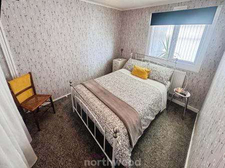 2 bedroom Park home for sale in Palm Grove Court, Thorne, Doncaster, DN8