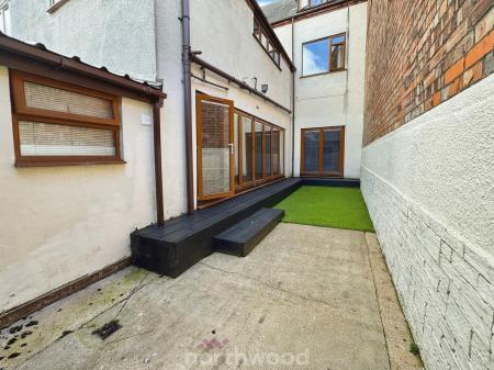 6 bedroom Terraced House for sale in Salisbury Avenue, Goole, Goole, DN14