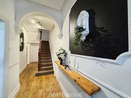 6 bedroom Terraced House for sale in Salisbury Avenue, Goole, Goole, DN14