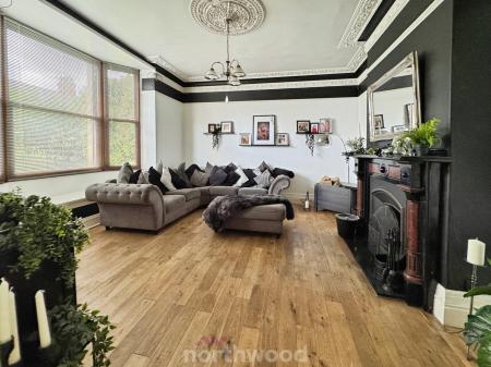 6 bedroom Terraced House for sale in Salisbury Avenue, Goole, Goole, DN14
