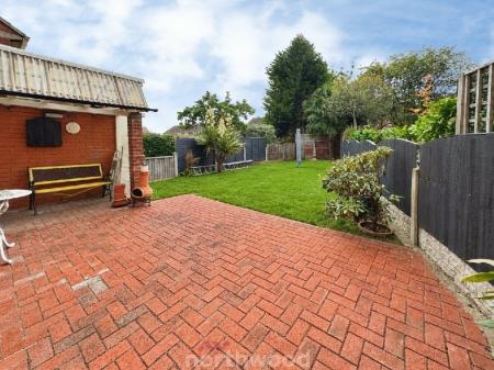 2 bedroom Semi-detached house for sale in Miller Lane, Thorne, DN8