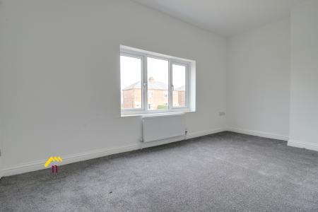 2 bedroom Semi-detached house to let in Beech Tree Avenue, Thorne, Doncaster, DN8