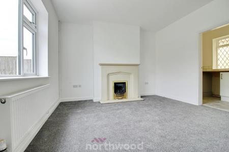 2 bedroom Semi-detached house to let in Beech Tree Avenue, Thorne, Doncaster, DN8