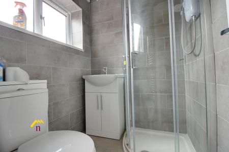 2 bedroom Semi-detached house to let in Beech Tree Avenue, Thorne, Doncaster, DN8